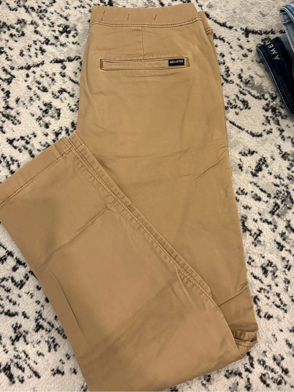 Hollister Men’s Khaki/Tan Straight Chino Pants 28/30